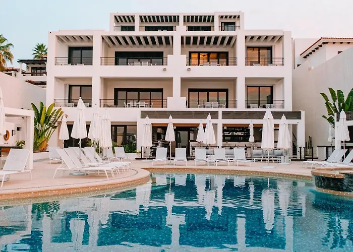 Beachfront Flats Cabos *